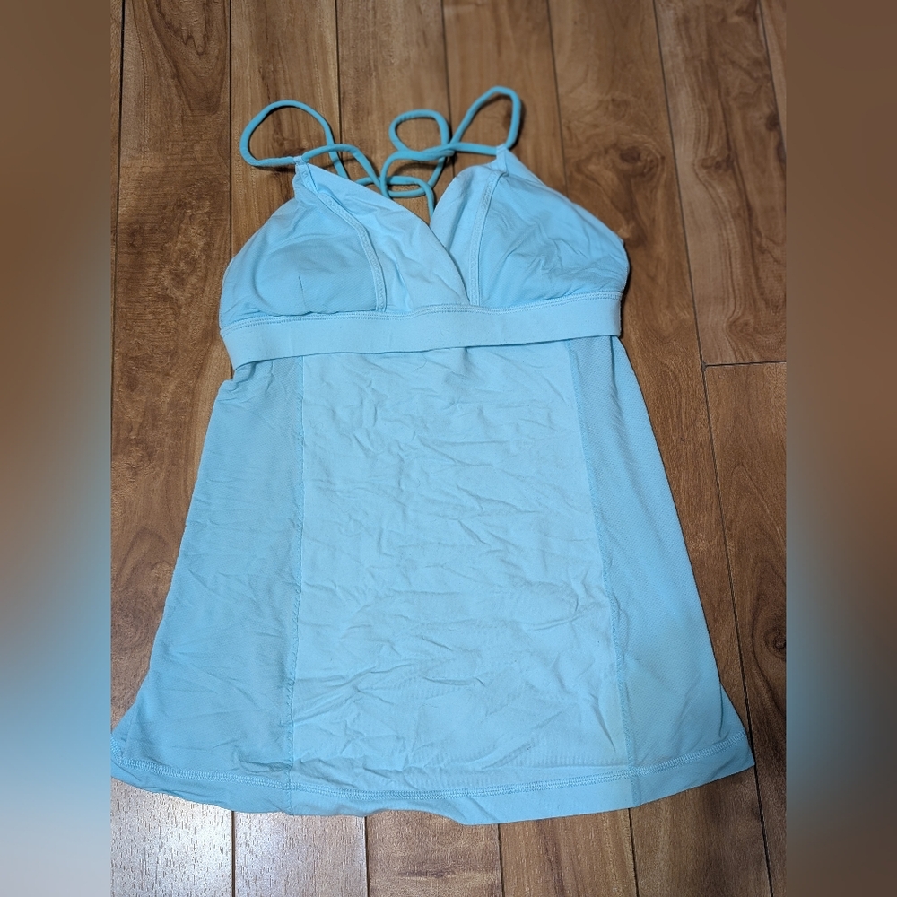Lululemon tank